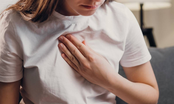 Названы неочевидные симптомы болезней сердца